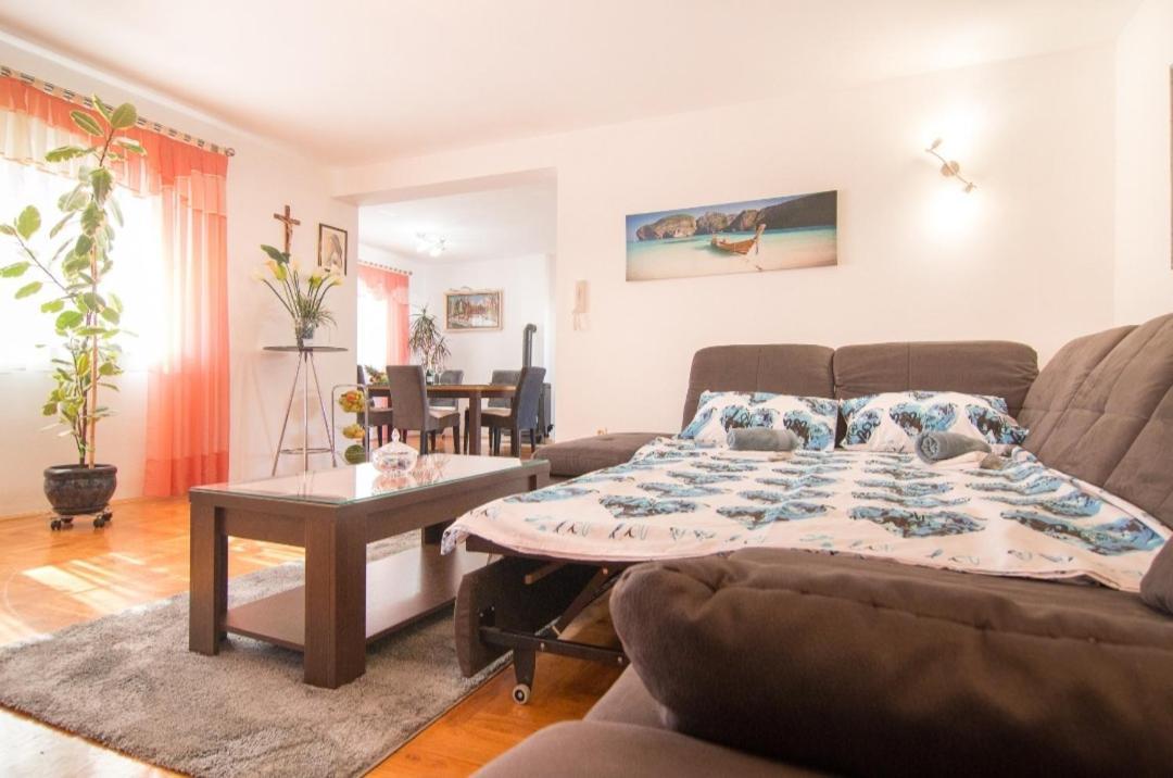 Apartment Antonella Fasana ฟาชานา ภายนอก รูปภาพ