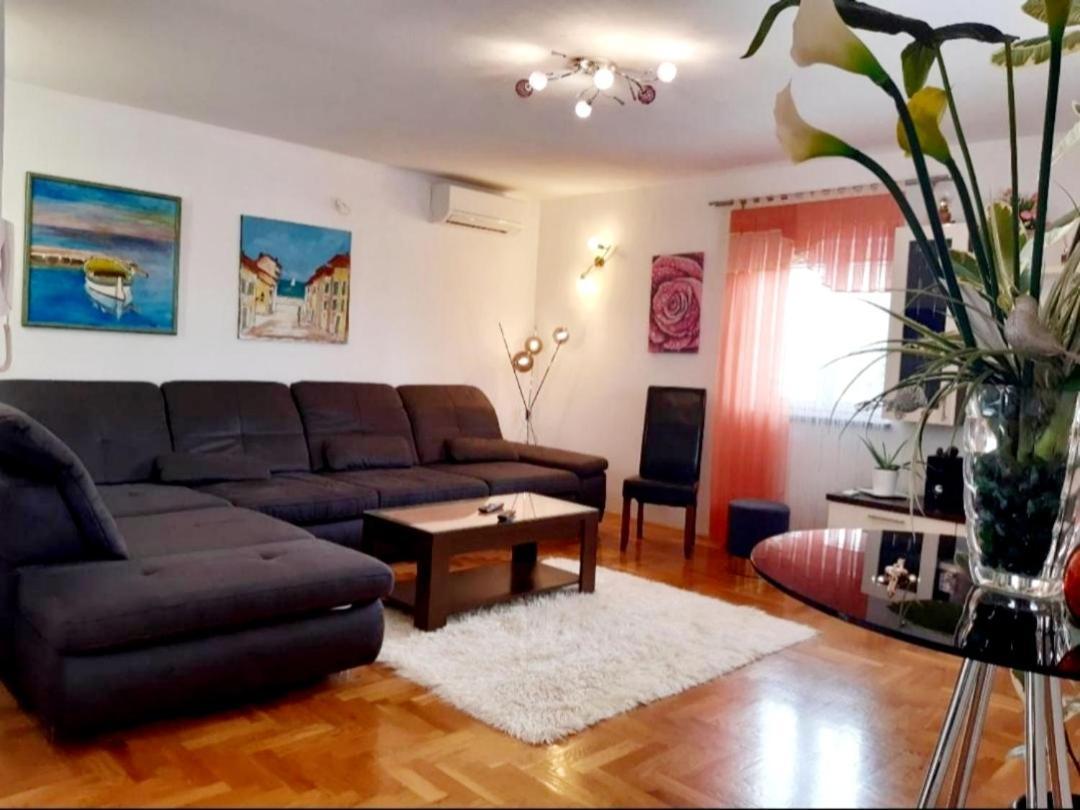 Apartment Antonella Fasana ฟาชานา ภายนอก รูปภาพ