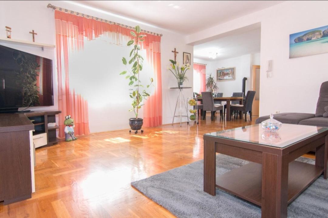 Apartment Antonella Fasana ฟาชานา ภายนอก รูปภาพ