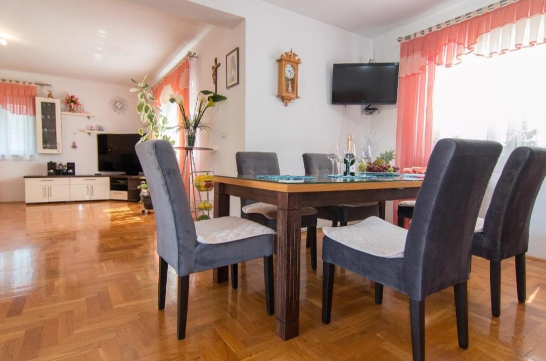 Apartment Antonella Fasana ฟาชานา ภายนอก รูปภาพ